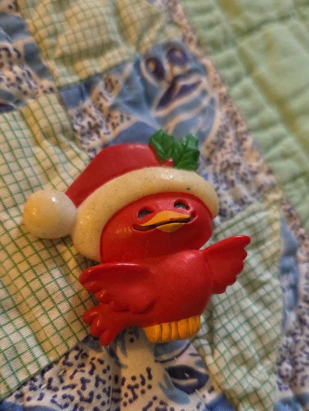 Vintage Hallmark Cards Red Bird Christmas Pin 1982